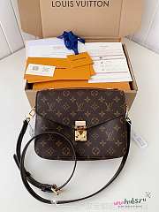 Louis Vuitton M40780 Monogram Pochette Metis Messenger - 1