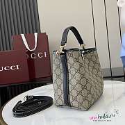 Gucci GG Emblem black bucket bag 19x18x11cm - 4
