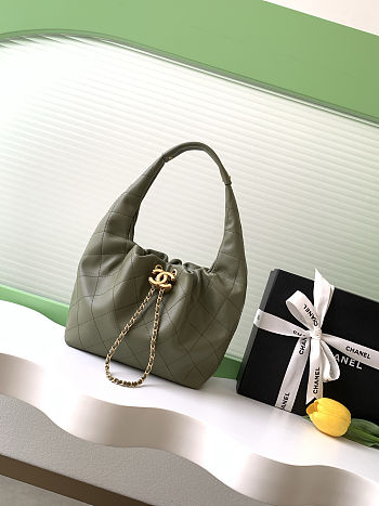 Unahubs Chanel New 26c Hobo Bag Green Lambskin 32x24x12cm