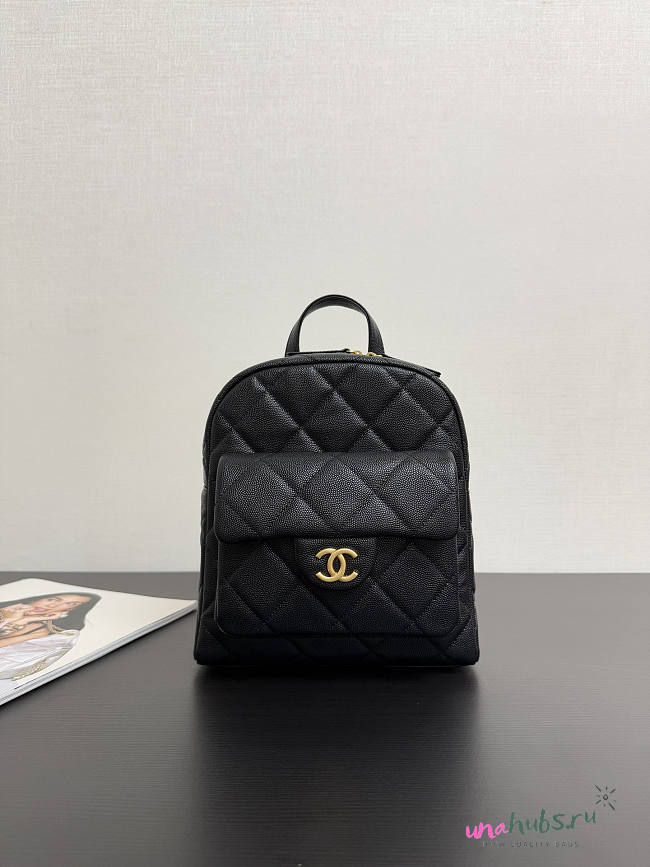 Unahubs Chanel Backpack Black Gold Caviar 22x22.5x8.5cm - 1