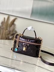 Unahubs Louis Vuitton Vanity Chain Pouch Datewood 19x11.5x16.5cm - 1