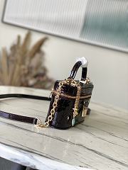 Unahubs Louis Vuitton Vanity Chain Pouch Datewood 19x11.5x16.5cm - 4