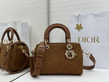 Dior Lady Light Brown Cannage handbag 25x17x14cm