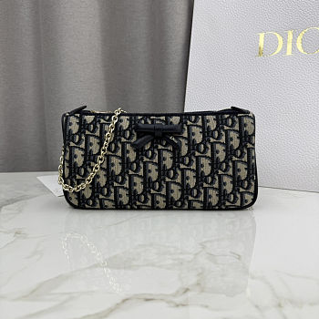 Dior Oblique Bow Pouch with Chain 22x11.5x4.5cm