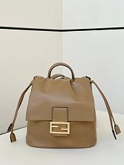 Fendi Backpack Brown leather backpack 26x12x23cm - 1