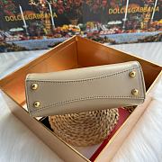 DG Mini Marlene Day bag in palmellato calfskin beige 19x13.5x7cm - 5