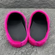 Marni Fussbet Sabot pink calf-hair slippers  - 4