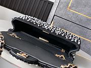 Chanel 25A Flap Bag Black 20cm - 4