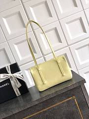 Chanel Small Flap Bag yellow Calfskin Gold 22x15x7cm - Unahubs - 4
