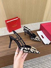 Valentino Garavani Vlogo Signature black Slingback Pumps - 1