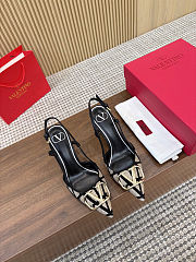 Valentino Garavani Vlogo Signature black Slingback Pumps - 5