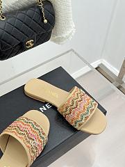 Chanel Slides - Unahubs - 2