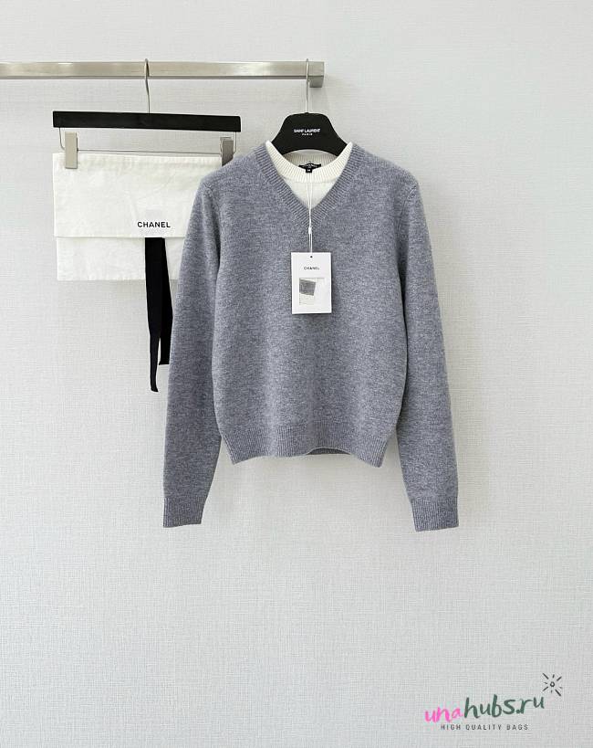 Chanel Grey Sweater - Unahubs - 1