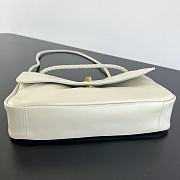 Bottega Veneta Madison Bag white 27x16x6cm - Unahubs - 5