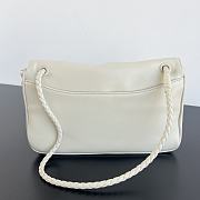 Bottega Veneta Madison Bag white 27x16x6cm - Unahubs - 4