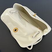 Bottega Veneta Madison Bag white 27x16x6cm - Unahubs - 3