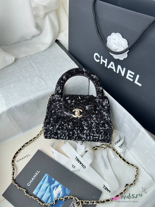 Chanel Kelly Sequins & Gold Black 19x13x7cm - Unahubs - 1