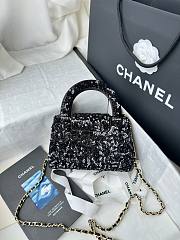 Chanel Kelly Sequins & Gold Black 19x13x7cm - Unahubs - 4