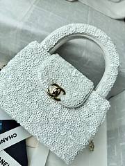 Chanel Kelly Sequins & Gold White 19x13x7cm - Unahubs - 4