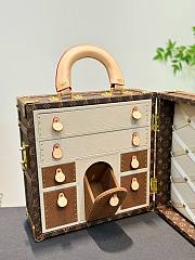 Louis Vuitton Triumphal Arch Chest 25x17.2x12.3cm - Unahubs - 2