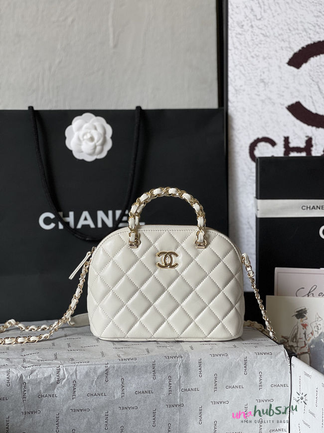 Chanel Clutch Bag White 20x15x6cm - Unahubs - 1