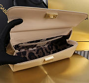 Dolce & Gabbana Sicily Bag Patent Beige 25x17x9cm - 3