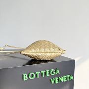 Bottega Veneta Small Dustbag Gold 21x16.6x1cm - Unahubs - 3