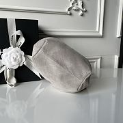 Chanel 26c Grey Suede 24x18x12cm - 2