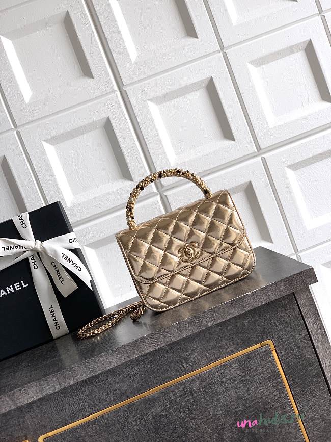 Chanel Clutch with Chain Gold 15x10.5x5.5cm - Unahubs - 1