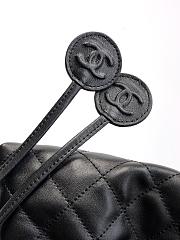 Chanel Clutch Strap Lambskin Black 18x12x5cm - Unahubs - 5