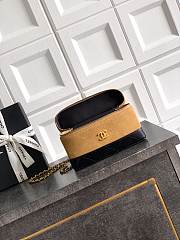Chanel Vanity Suede Calfskin Brown Black 17x19.5x5cm - Unahubs - 5