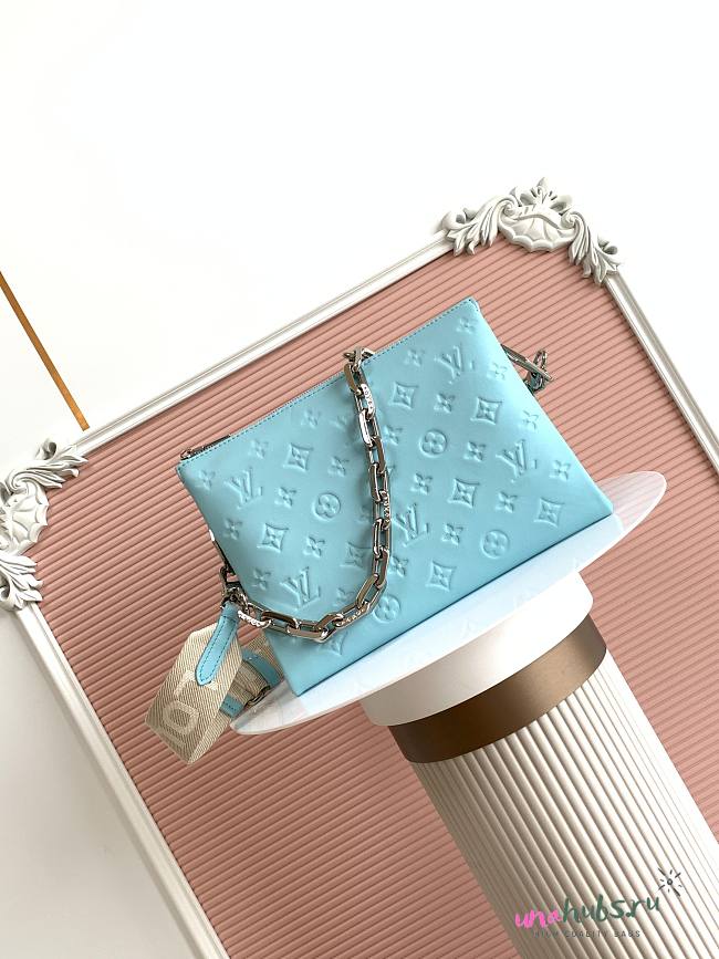Louis Vuitton Coussin Bag Light Blue 26x20x12cm - Unahubs - 1