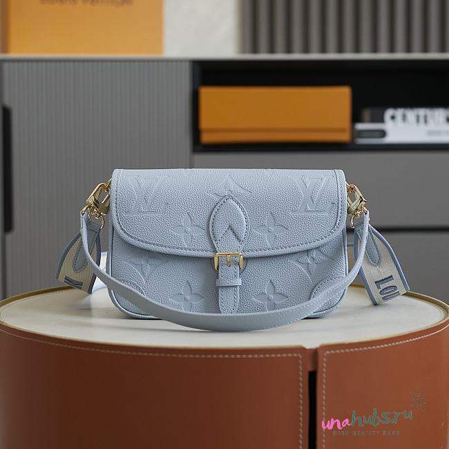 Louis Vuitton Diane Light Blue 24x15x9cm - Unahubs - 1