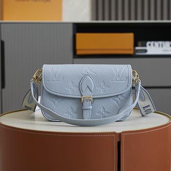 Louis Vuitton Diane Light Blue 24x15x9cm - Unahubs