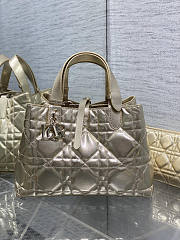 Dior Medium Toujours Bag gold 28.5x19x21cm - Unahubs - 1