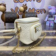 Louis Vuitton LV Mini Bumbag White 17x12x9cm - Unahubs - 4
