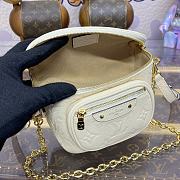 Louis Vuitton LV Mini Bumbag White 17x12x9cm - Unahubs - 3