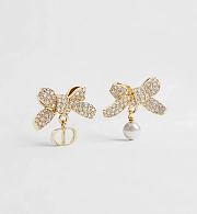 Dior Delicate Bow Earrings - 1