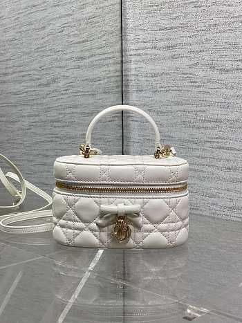 Dior Mini Vanity White Lambskin 17x10.5x8cm - Unahubs