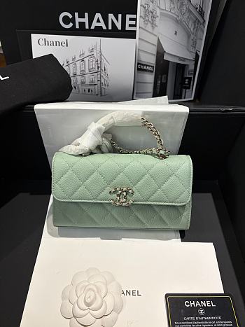 Chanel Kelly green Caviar 18x10x4.5cm