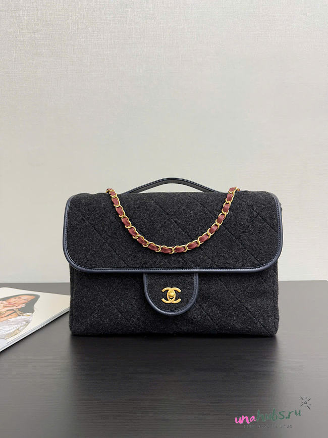 Chanel Large Flap Bag Black 32x23x9cm - Unahubs - 1