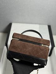 Chanel Vanity Suede Calfskin dark brown Black 17x19.5x5cm - Unahubs - 3