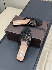 Alaïa Infradito Fishnet Thong Slide - 3