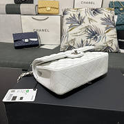 Chanel Flap Bag White Lambskin Silver 23cm - Unahubs - 5
