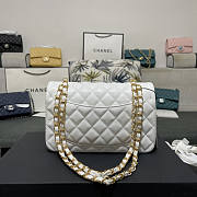 Chanel Flap Bag White Lambskin Gold 23cm - Unahubs - 3