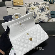 Chanel Flap Bag White Lambskin Gold 23cm - Unahubs - 2