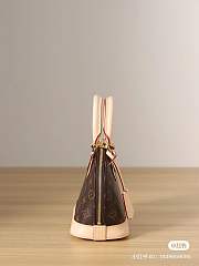 Louis Vuitton Alma BB Monogram - 23.5x17.5x11.5cm - 5