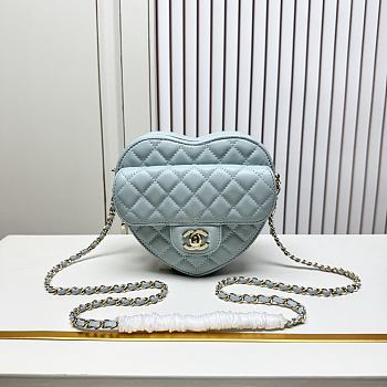 Chanel Heart Shaped Bag light blue Lambskin 18x19x5.5cm