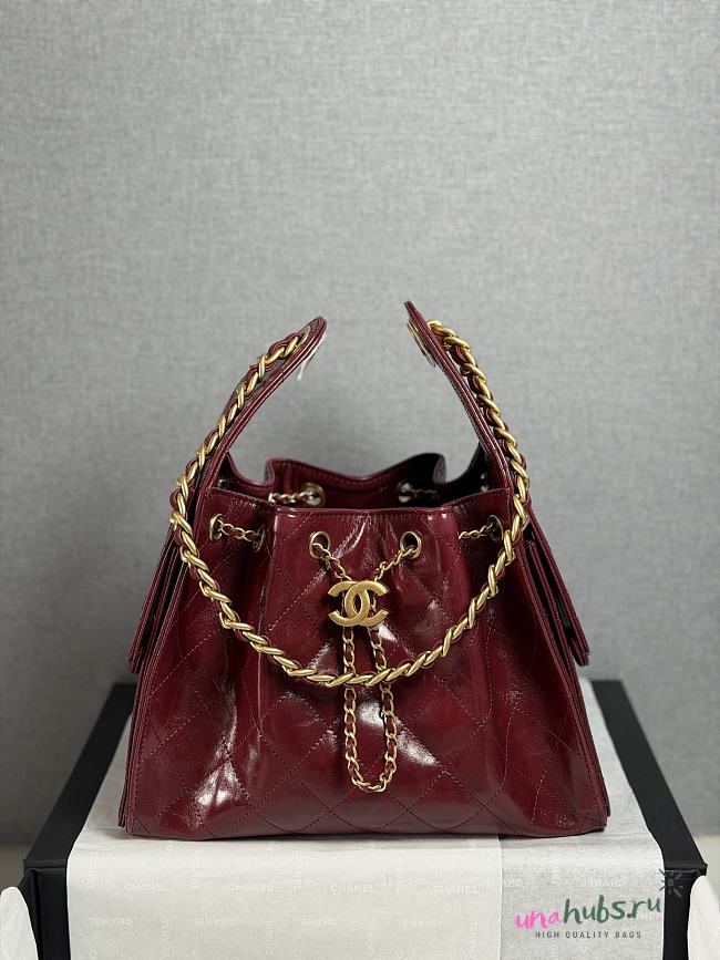 Chanel Small Handbag Shiny Crumpled Calfskin burgundy 30x26x14cm - Unahubs - 1