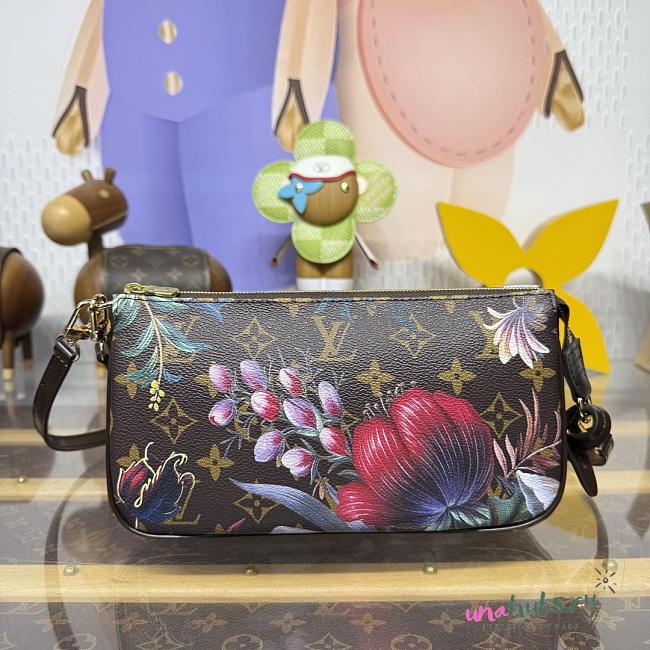 Louis Vuitton Pochette Monogram Ebene 23.5x13.5x4cm - Unahubs - 1